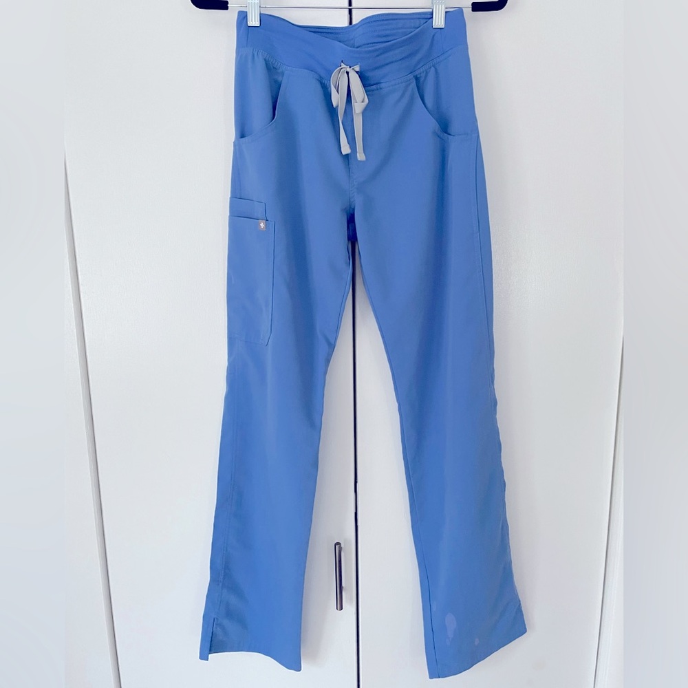 Figs Kade Cargo Scrub Pants - Ceil Blue